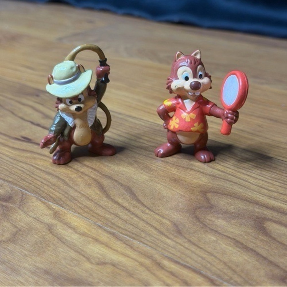Chip 'n Dale Rescue Rangers Figurines Chip Indiana Jones Dale Hawaiian Shirt PVC - Picture 7 of 10